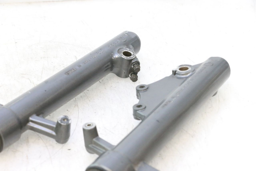 photo de GUARDA-POEIRA DA SUSPENSÃO DIANTEIRA YAMAHA XMAX X-MAX 125 (2006 - 2009) - Peça verificada