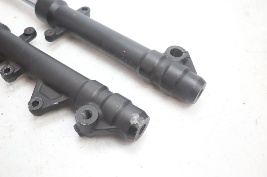 photo de GUARDA-POÓ DA FORQUILHA YAMAHA X-MAX XMAX 125 (2010 - 2013) - Ampliação técnica