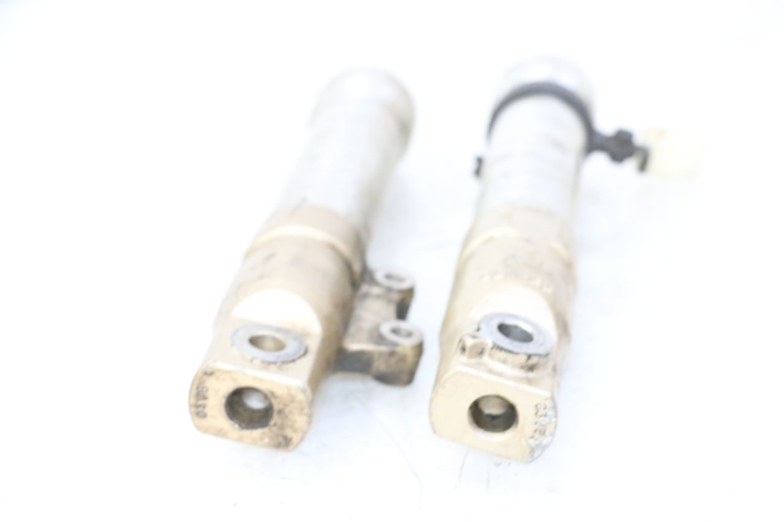 photo de GUARDA-POÓ DA SUSPENSÃO DIANTEIRA HONDA X8R 50 (1998 - 2003) - Detalhe da peça