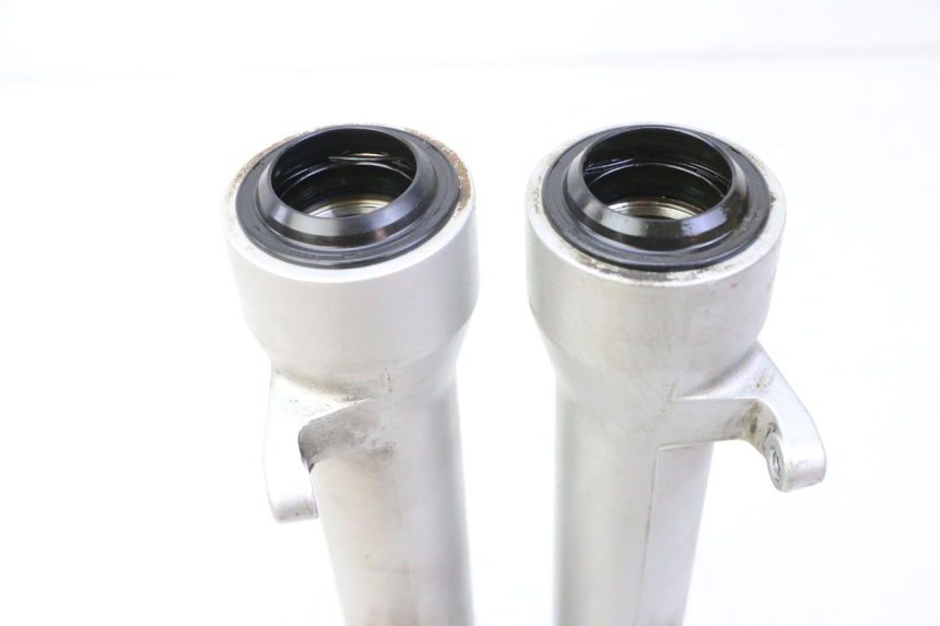 photo de GUARDA-POÓ DA FORQUILHA PIAGGIO X9 EVOLUTION 125 (2003 - 2007) - Detalhe da peça
