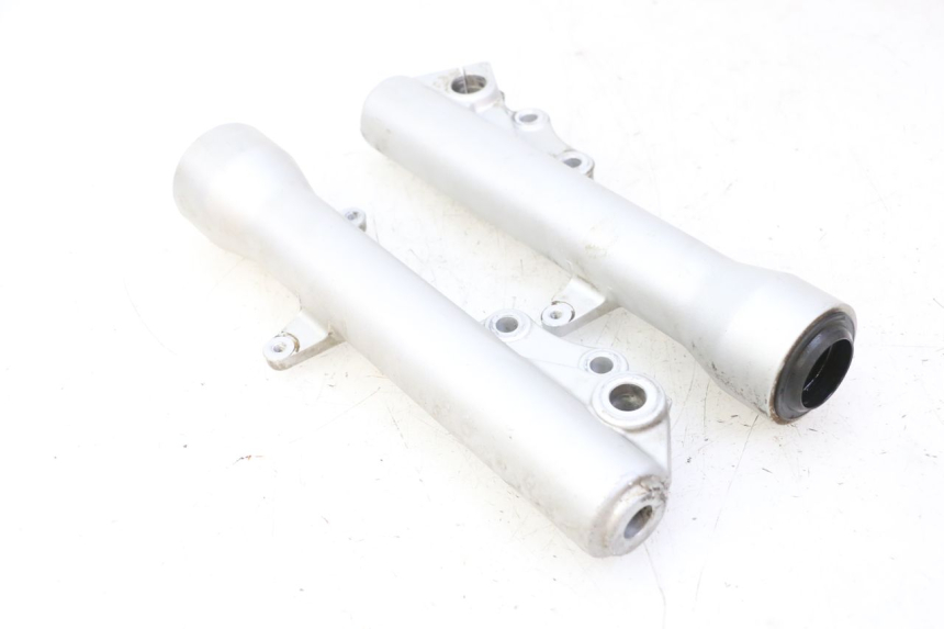 photo de GUARDA-POÓ DA FORQUILHA PIAGGIO X9 EVOLUTION 125 (2003 - 2007) - Pontos de fixação