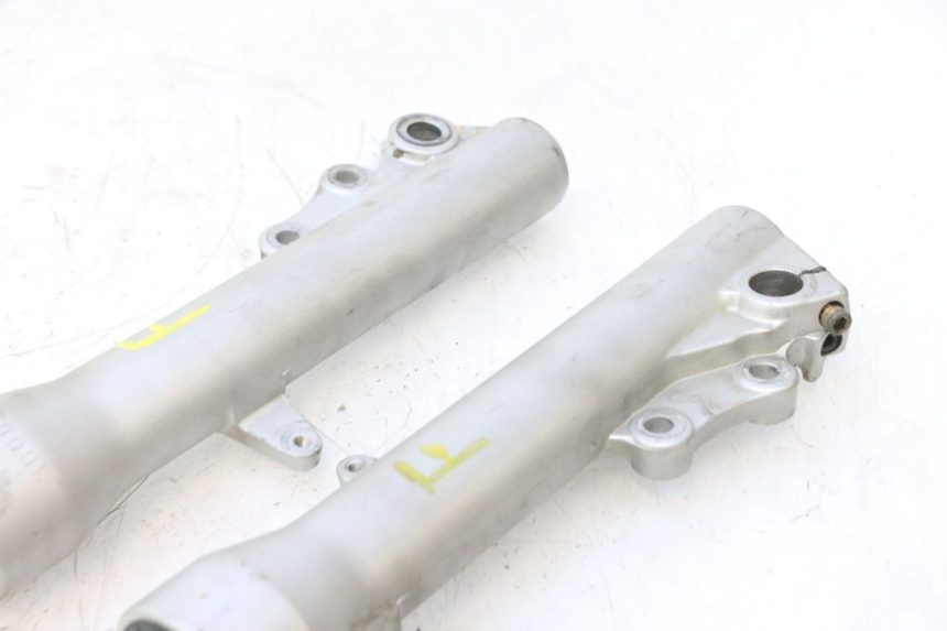 photo de GUARDA-POÓ DA FORQUILHA PIAGGIO X9 EVOLUTION 125 (2003 - 2007) - Marcações e referências