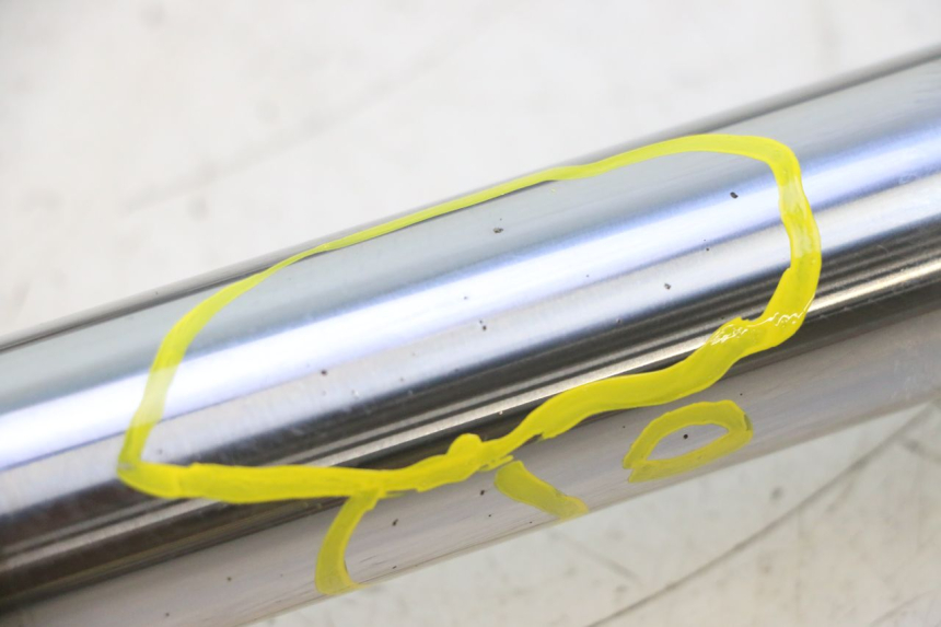 photo de MANGA DE HORQUILLA HONDA XLV VARADERO 125 (2007 - 2012) - Pontos de fixação