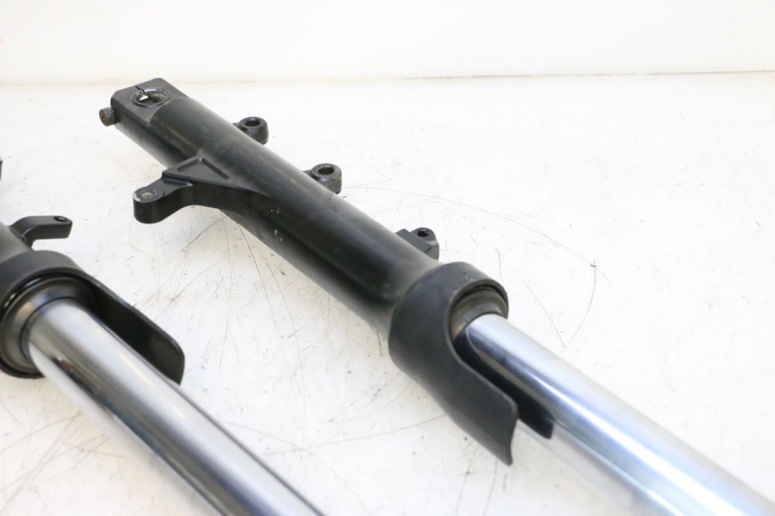 photo de MANGA DE HORQUILLA YAMAHA XP T-MAX ABS 500 (2005 - 2005) - Pontos de fixação