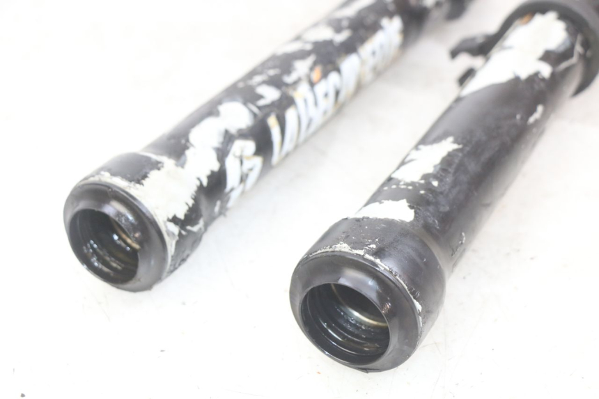 photo de GUARDA-POÓ DA FORQUILHA PEUGEOT XP6 50 (2006 - 2011) - Ampliação técnica