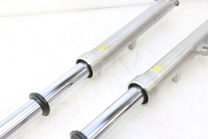 photo de MANGA DE HORQUILLA YAMAHA XV VIRAGO 535 (1988 - 2004) - Detalhes característicos