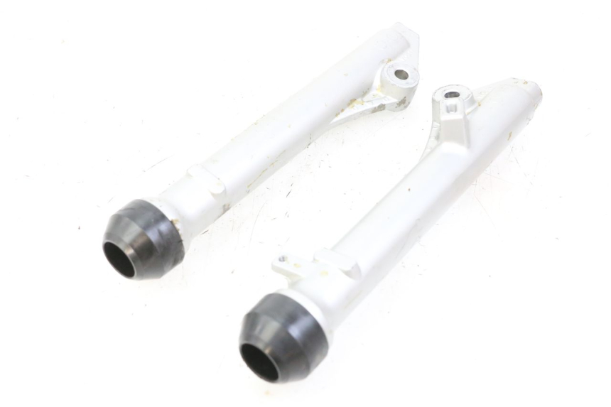 photo de GUARDA-POEIRA DA SUSPENSÃO DIANTEIRA YAMAHA PW 80 (1983 - 2014) - Detalhe da peça