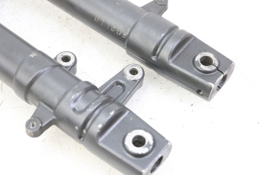 photo de GUARDA-POÓ DA FORQUILHA YAMAHA TZR 50 (2008 - 2016) - Peça verificada