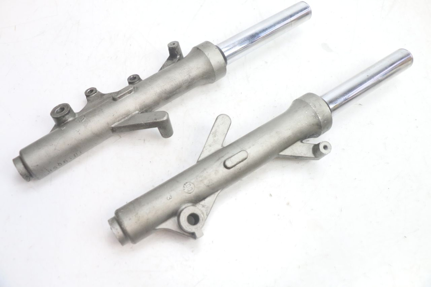 photo de MANGA DE HORQUILLA YAMAHA YP MAJESTY 125 (1998 - 2001) - Estado da superfície