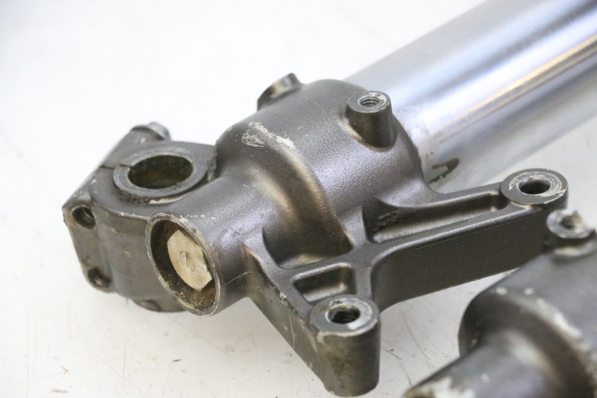 photo de GUARDA-POÓ DA FORQUILHA YAMAHA YZ-F YZF 250 (2014 - 2018) - Ampliação dos componentes
