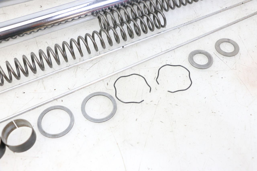 photo de GUARDA-PO DA FORQUILHA YAMAHA YZ 85 (2002 - 2018) - Estrutura - ampliação