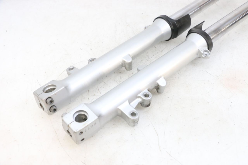 photo de GUARDA-POÓ DA FORQUILHA KAWASAKI ZR 7 750 (1999 - 2004) - Peça verificada
