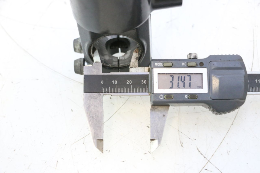 photo de MANGA DE GARFO KAWASAKI ZX-6R ZX6R 600 (2000 - 2002) - Zoom do estado de desgaste