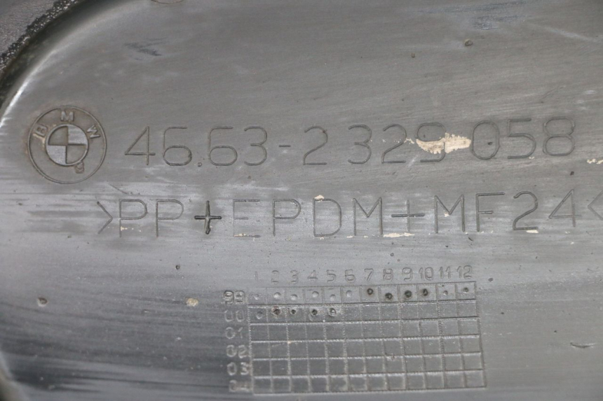 photo de PARALAMA TRASEIRO BMW C1 125 (2000 - 2003) - Detalhe da peça