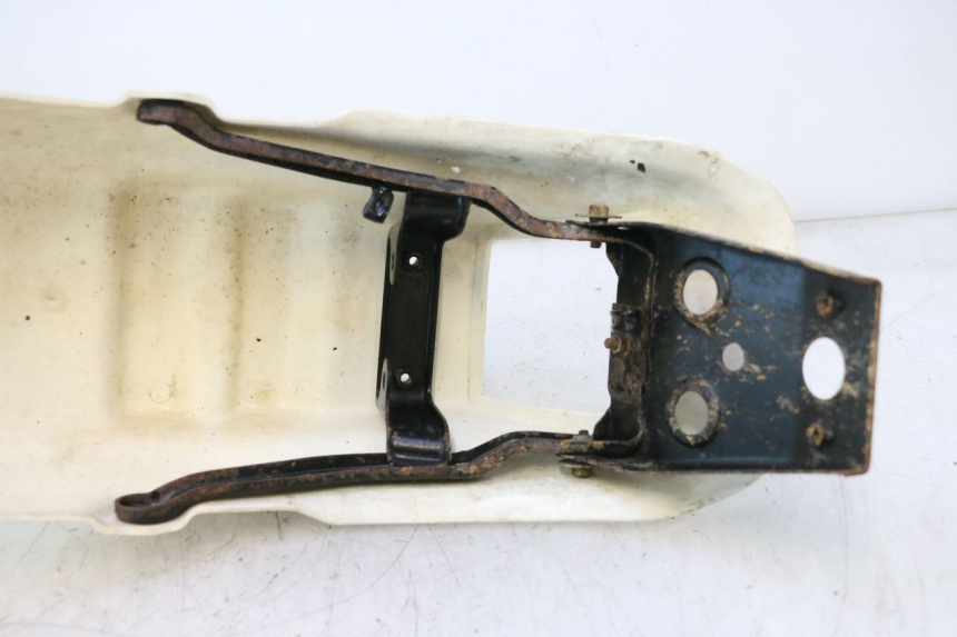 photo de PARALAMA TRASEIRO SUZUKI DR S 600 (1985 - 1989) - Outro ângulo de visão