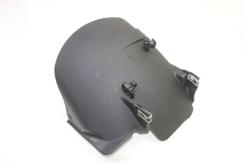 photo de PARALAMA TRASEIRO PIAGGIO MP3 HPE 310 (2024 - 2025) - Detalhe da peça