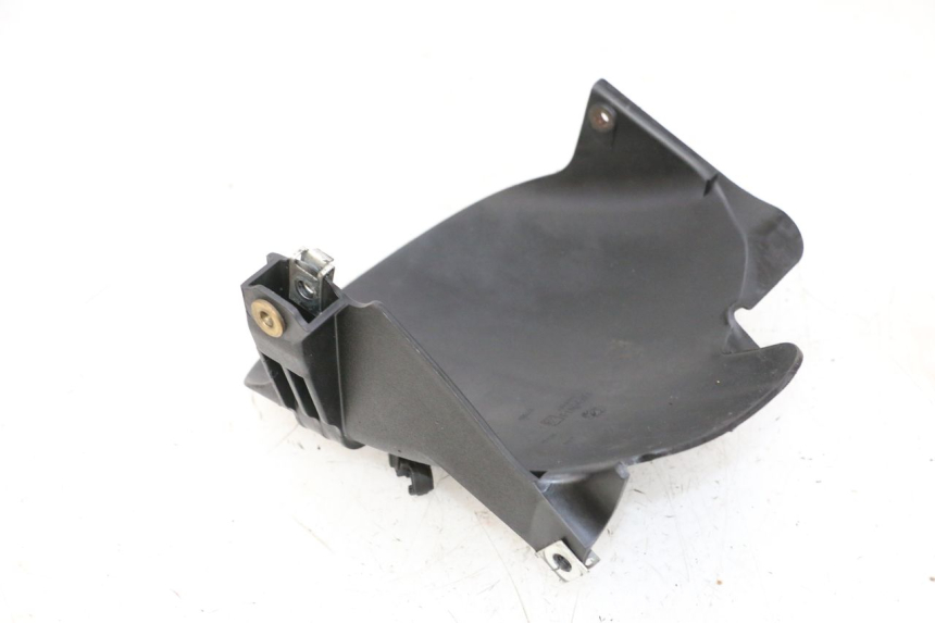 photo de PARALAMA TRASEIRO PIAGGIO MP3 HPE 300 (2019 - 2026) - Detalhe da peça