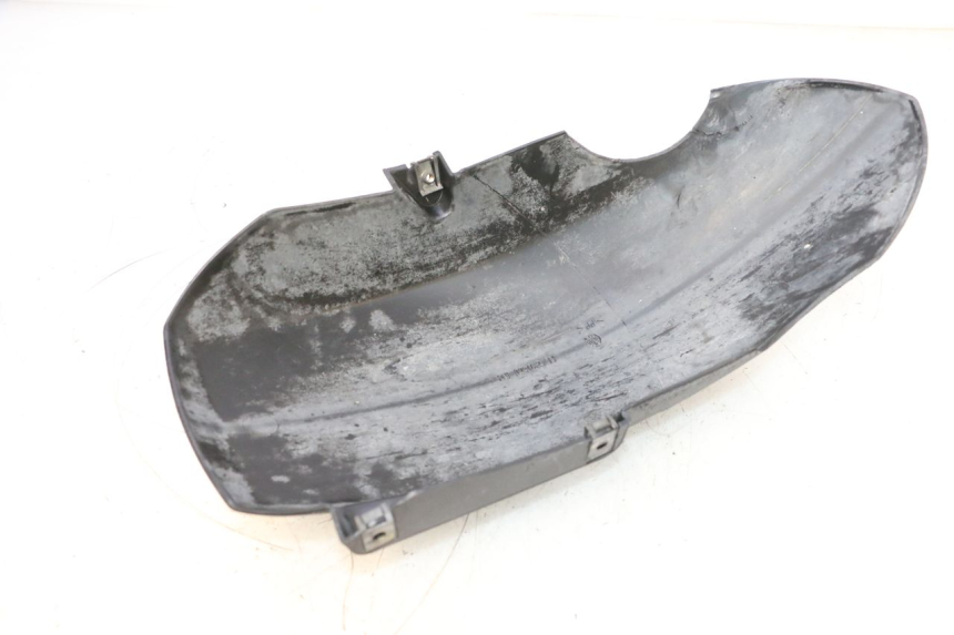 photo de PARALAMA TRASEIRO PEUGEOT SATELIS COMPRESSOR K15 125 (2006 - 2009) - Detalhe da peça