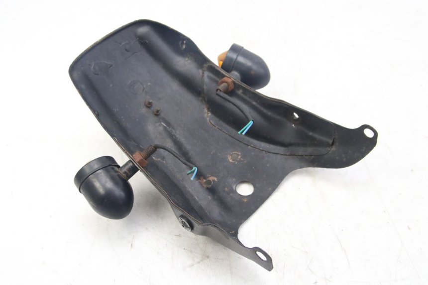 photo de PARALAMA TRASEIRO YAMAHA SR 125 (1982 - 2003) - Pontos de fixação