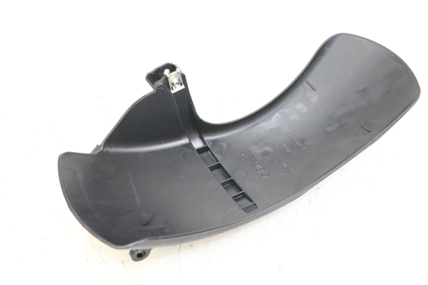 photo de PARALAMA TRASEIRO PIAGGIO VESPA PRIMAVERA 4T 50 (2021 - 2024) - Detalhe da peça