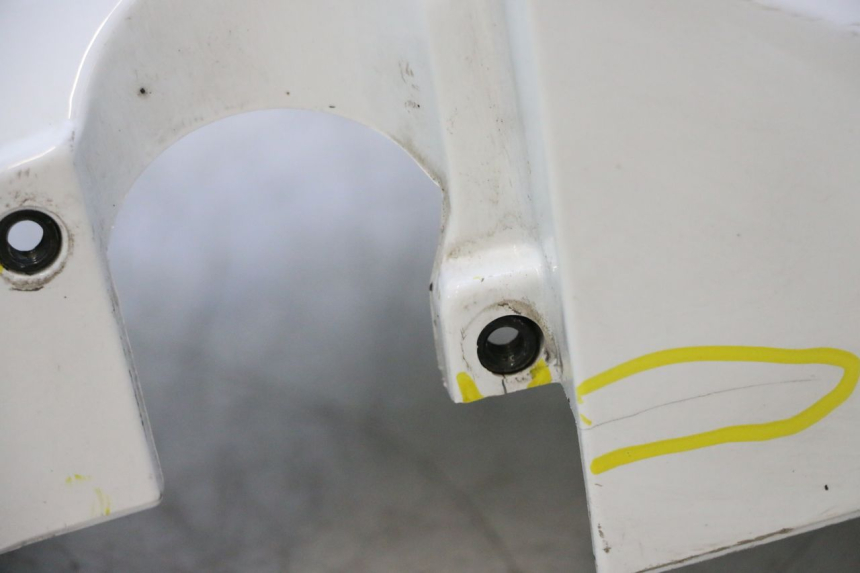 photo de PARALAMA DIANTEIRO PEUGEOT KISBEE 2T 50 (2010 - 2017) - Detalhes característicos