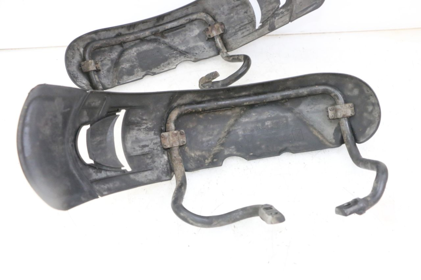 photo de PARALAMA DIANTEIRO PIAGGIO MP3 LT 300 (2010 - 2016) - Detalhe da peça