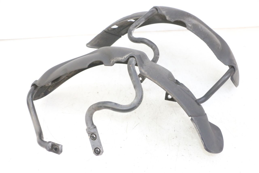 photo de PARALAMA DIANTEIRO PIAGGIO MP3 LT 300 (2010 - 2016) - Pontos de fixação