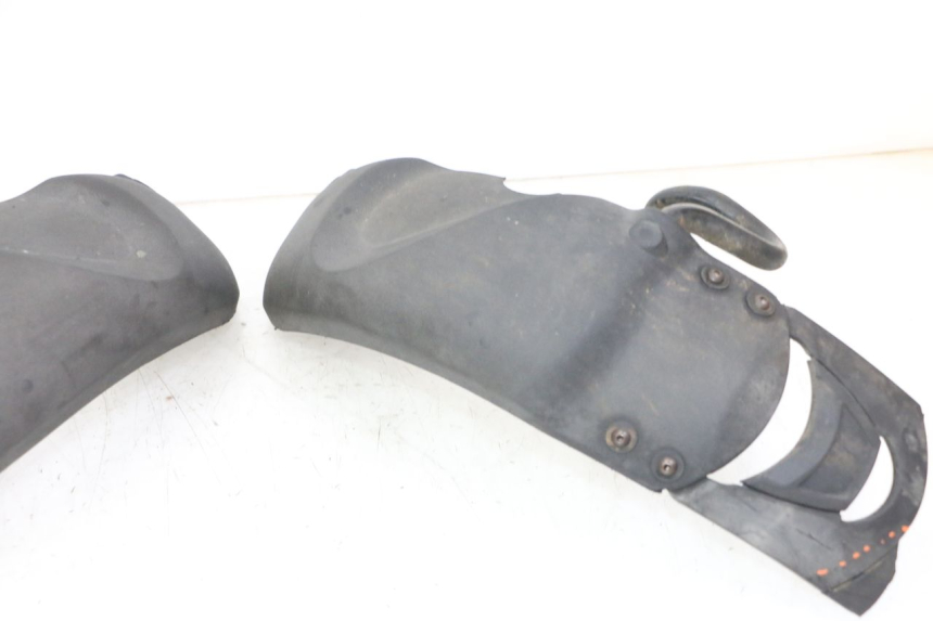 photo de PARALAMA DIANTEIRO PIAGGIO MP3 LT 300 (2010 - 2016) - Marcações e referências