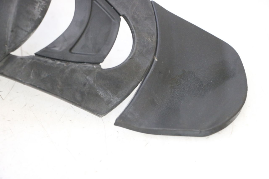photo de PARALAMA DIANTEIRO PIAGGIO MP3 LT 300 (2010 - 2016) - Detalhes característicos
