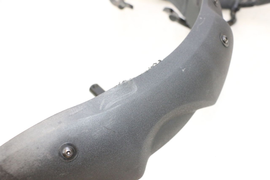 photo de PARALAMA DIANTEIRO PIAGGIO MP3 LT 300 (2010 - 2016) - Ampliação técnica