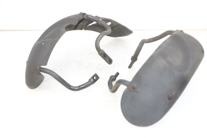 photo de PARALAMA DIANTEIRO PIAGGIO MP3 125 (2006 - 2014) - Pontos de fixação