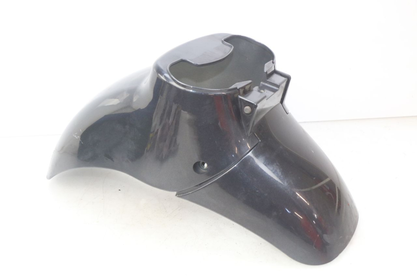 photo de PARALAMA DIANTEIRO KYMCO PEOPLE 250 (2004 - 2008) - Detalhes característicos