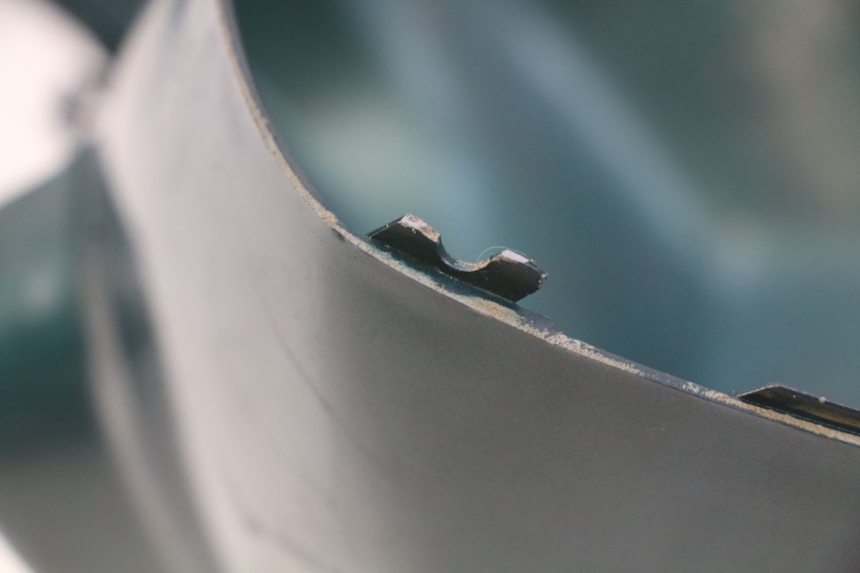photo de PARALAMA DIANTEIRO PEUGEOT SV 125 (1991 - 1994) - Zoom do estado de desgaste