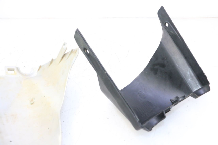photo de PARALAMA DIANTEIRO PEUGEOT V-CLIC VCLIC 50 (2007 - 2013) - Detalhes característicos