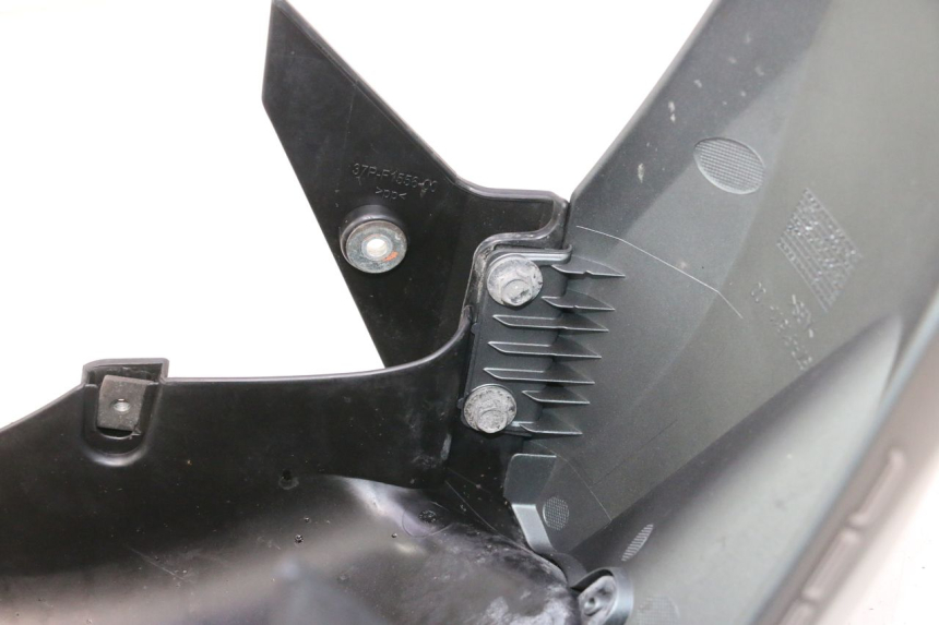 photo de PARALAMA DIANTEIRO YAMAHA X-MAX XMAX 125 (2010 - 2013) - Marcações e referências