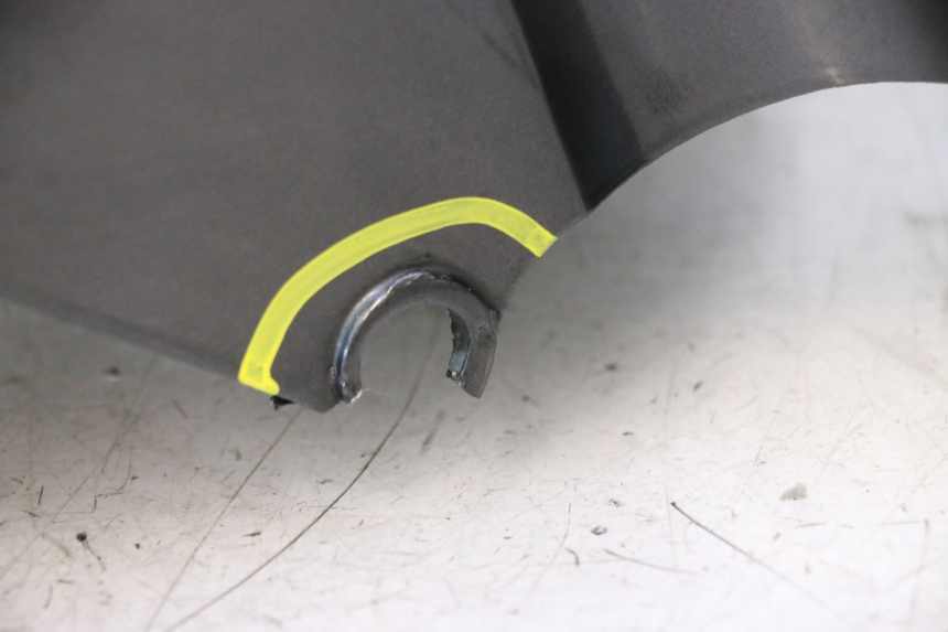 photo de PARALAMA DIANTEIRO YAMAHA YZF R6 600 (2008 - 2009) - Estado da superfície