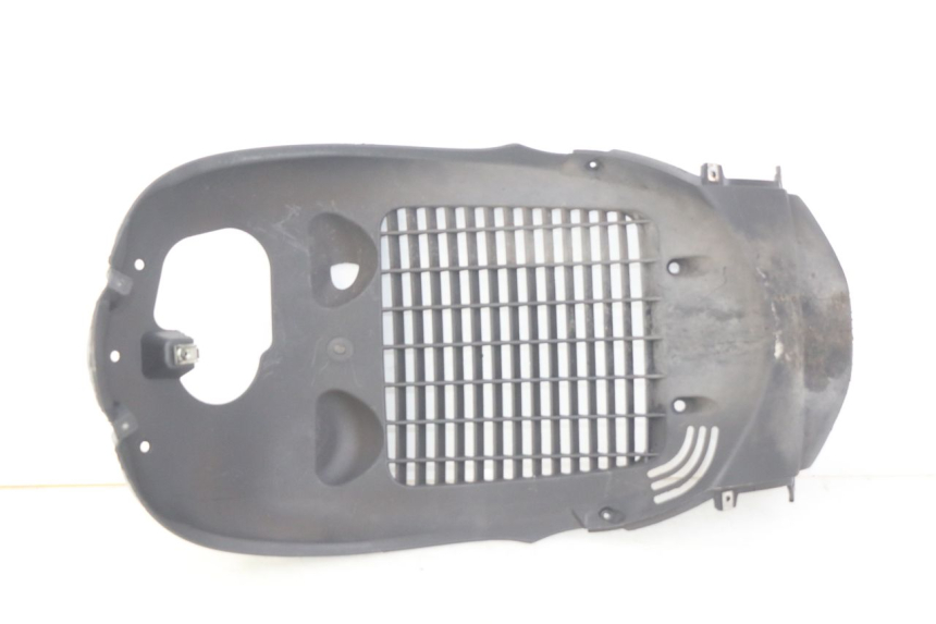 photo de GRADE DO RADIADOR PIAGGIO BEVERLY 125 (2010 - 2015) - Vista principal
