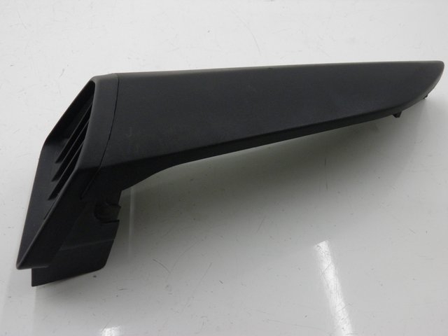 photo de GRADE DO RADIADOR DIREITA YAMAHA YBR 125 (2007 - 2009) - Zoom do estado de desgaste