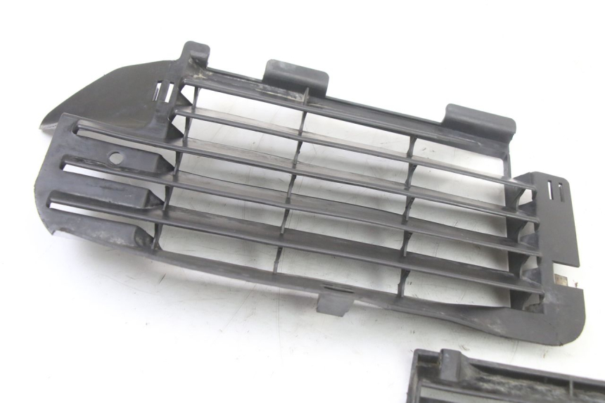 photo de GRADE DO RADIADOR HONDA MTX TC02 125 (1987 - 1989) - Detalhe da peça