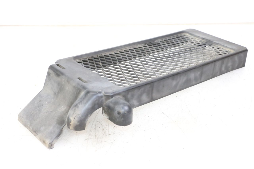 photo de GRADE DO RADIADOR HONDA VT C2 SHADOW 750 (1997 - 2001) - Outro ângulo de visão