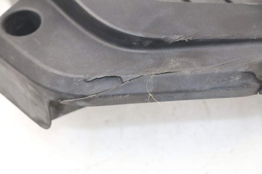 photo de GRADE DO RADIADOR HONDA PCX (JF47) 125 (2012 - 2013) - Detalhe da peça