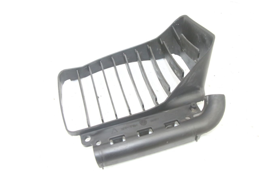 photo de GRADE DO RADIADOR PIAGGIO VESPA GRANTURISMO 125 (2003 - 2007) - Ampliação técnica
