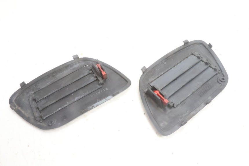 photo de GRELHA DO RADIADOR GILERA RUNNER SP 50 (2002 - 2004) - Pontos de fixação