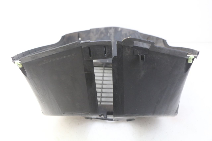 photo de GRADE DO RADIADOR PEUGEOT SATELIS COMPRESSOR K15 125 (2006 - 2009) - Vista geral
