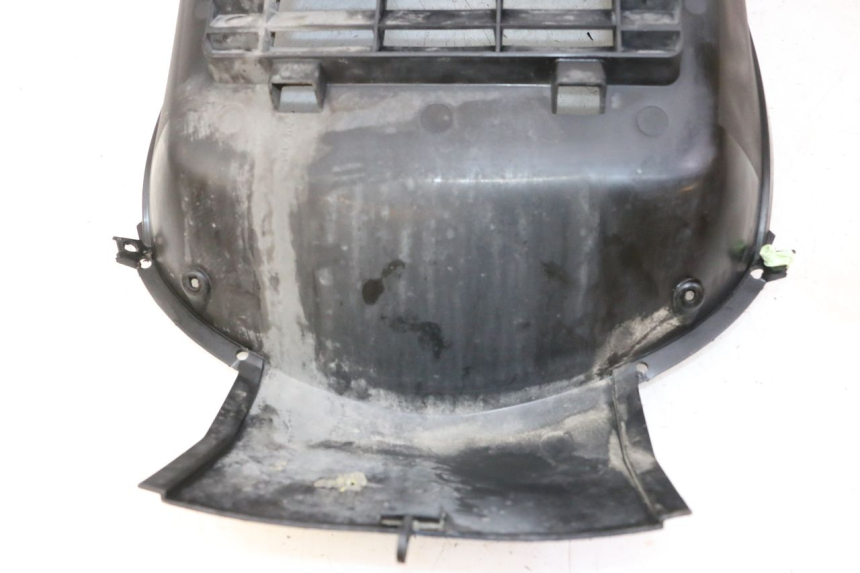 photo de GRADE DO RADIADOR PEUGEOT SATELIS 125 (2013 - 2018) - Detalhe da peça