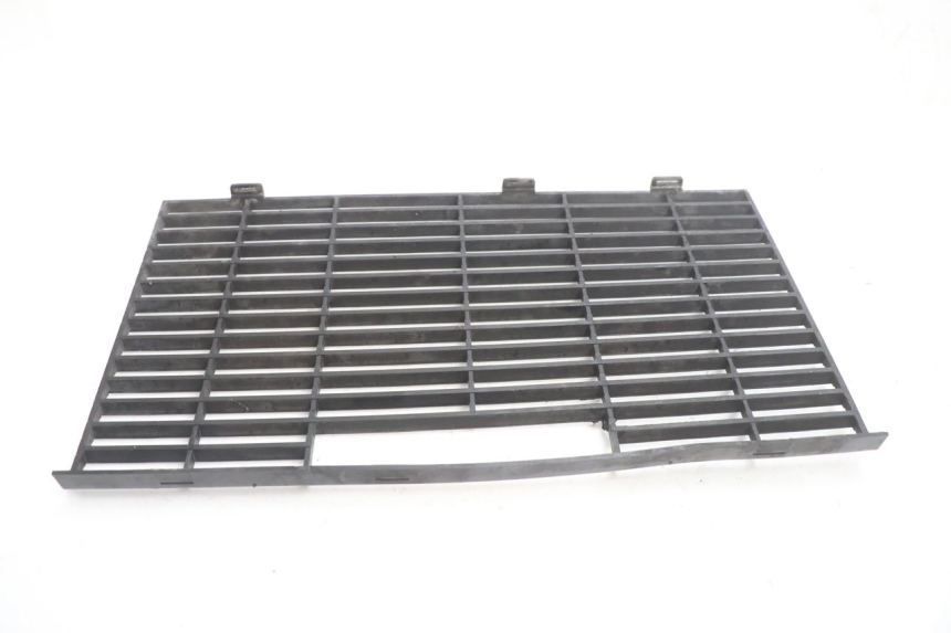 photo de GRELHA DO RADIADOR HONDA ST PAN EUROPEAN 1100 (1990 - 2002) - Zoom do estado de desgaste
