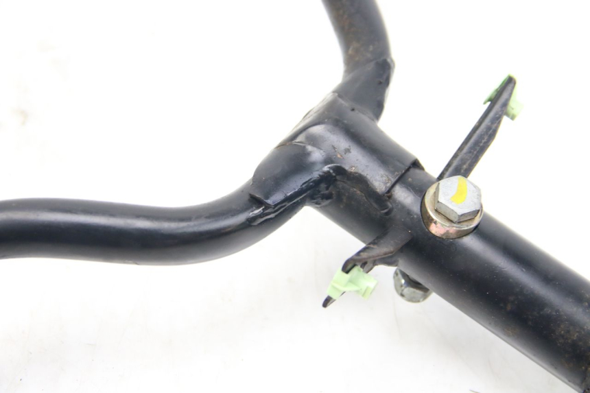 photo de GUIDÃO PEUGEOT CITYSTAR 125 (2011 - 2017) - Detalhes característicos