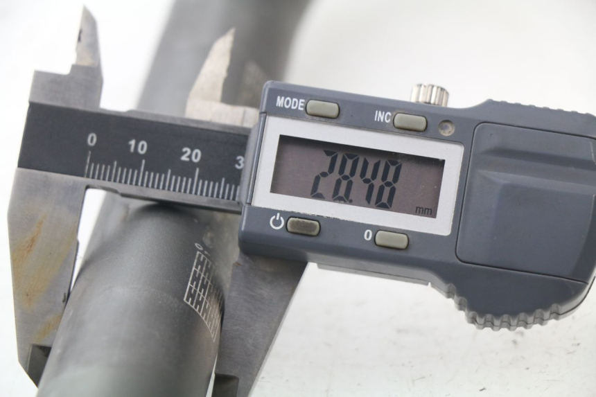 photo de GUIDÃO HONDA CR 125 (2000 - 2001) - Detalhe da peça