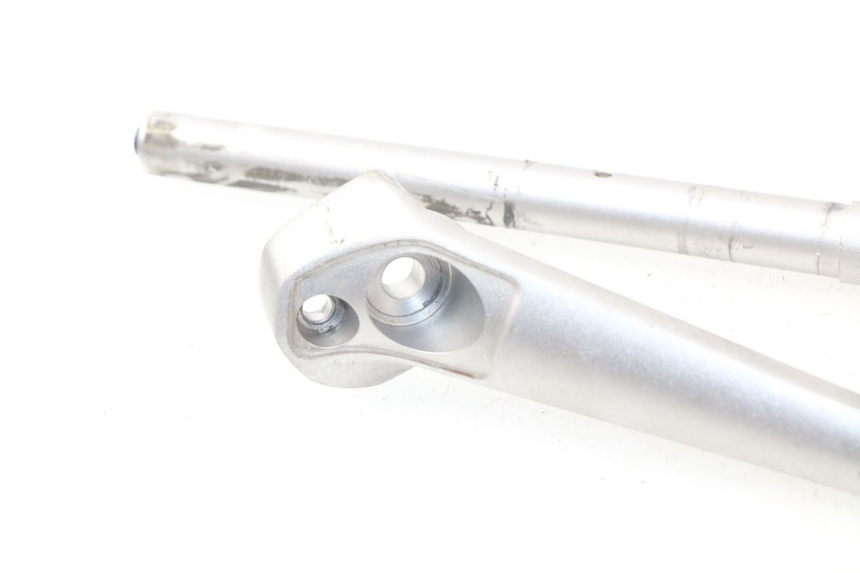 photo de GUIDÃO YAMAHA FJR ABS 1300 (2006 - 2012) - Pontos de fixação