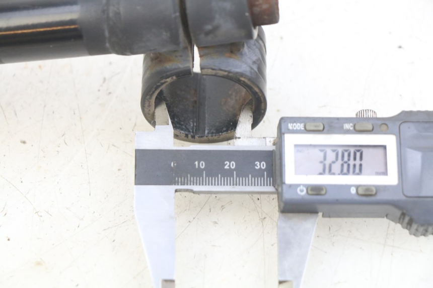 photo de GUIDÃO YAMASAKI RAPTOR 50 (2013 - 2018) - Detalhe da peça